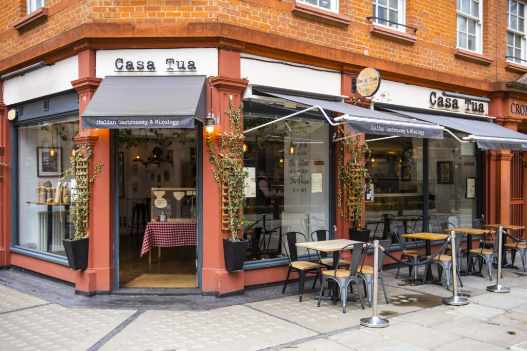 Casatua London