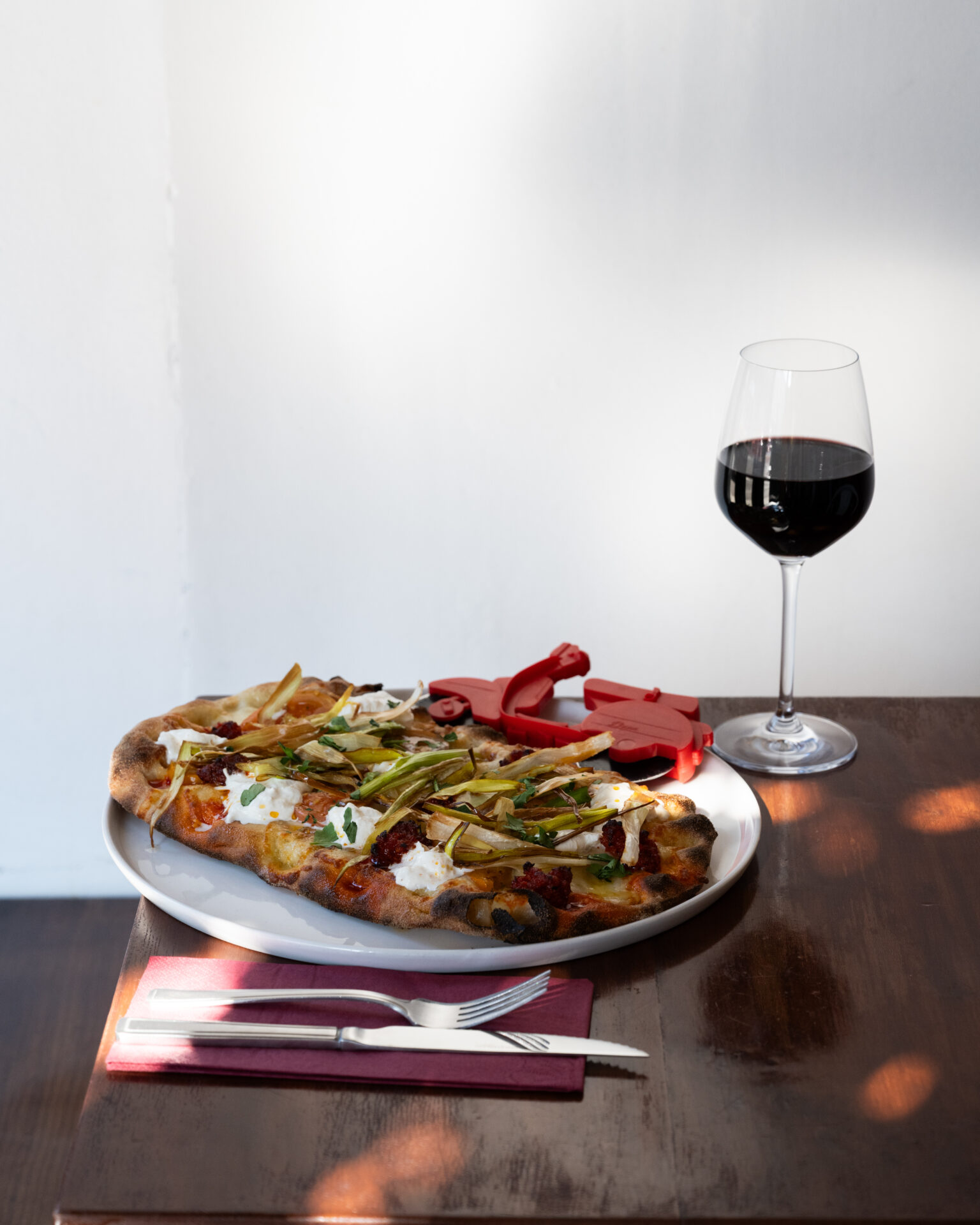 Pizza and Italian wine for a Christmas party at Casa Tua London